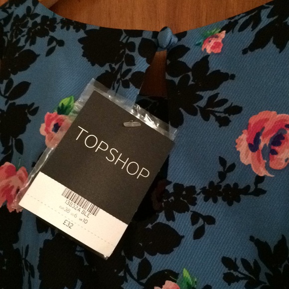 Topshop floral top - Picture 3 of 3